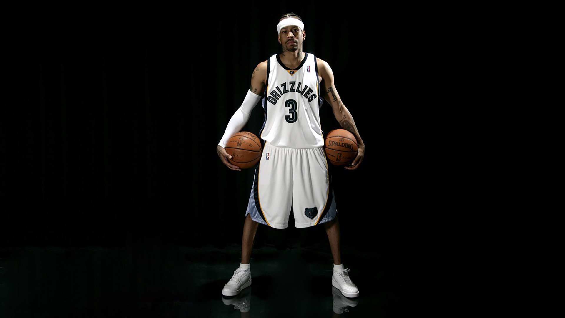 雄鹿险胜广厦队，詹姆斯关键制胜，当篮球成为跨越文化的语言