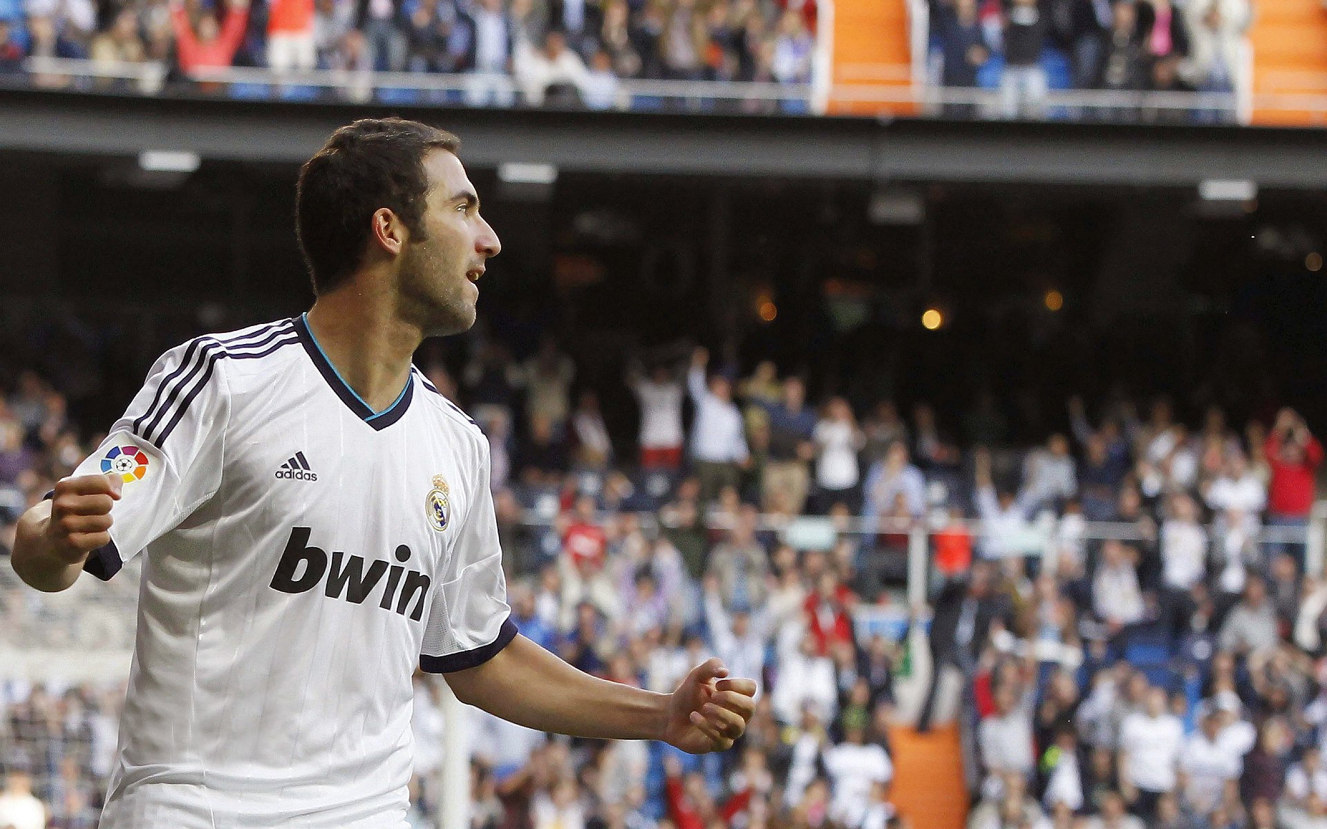 欧冠半决赛焦点战,独行侠带走老鹰