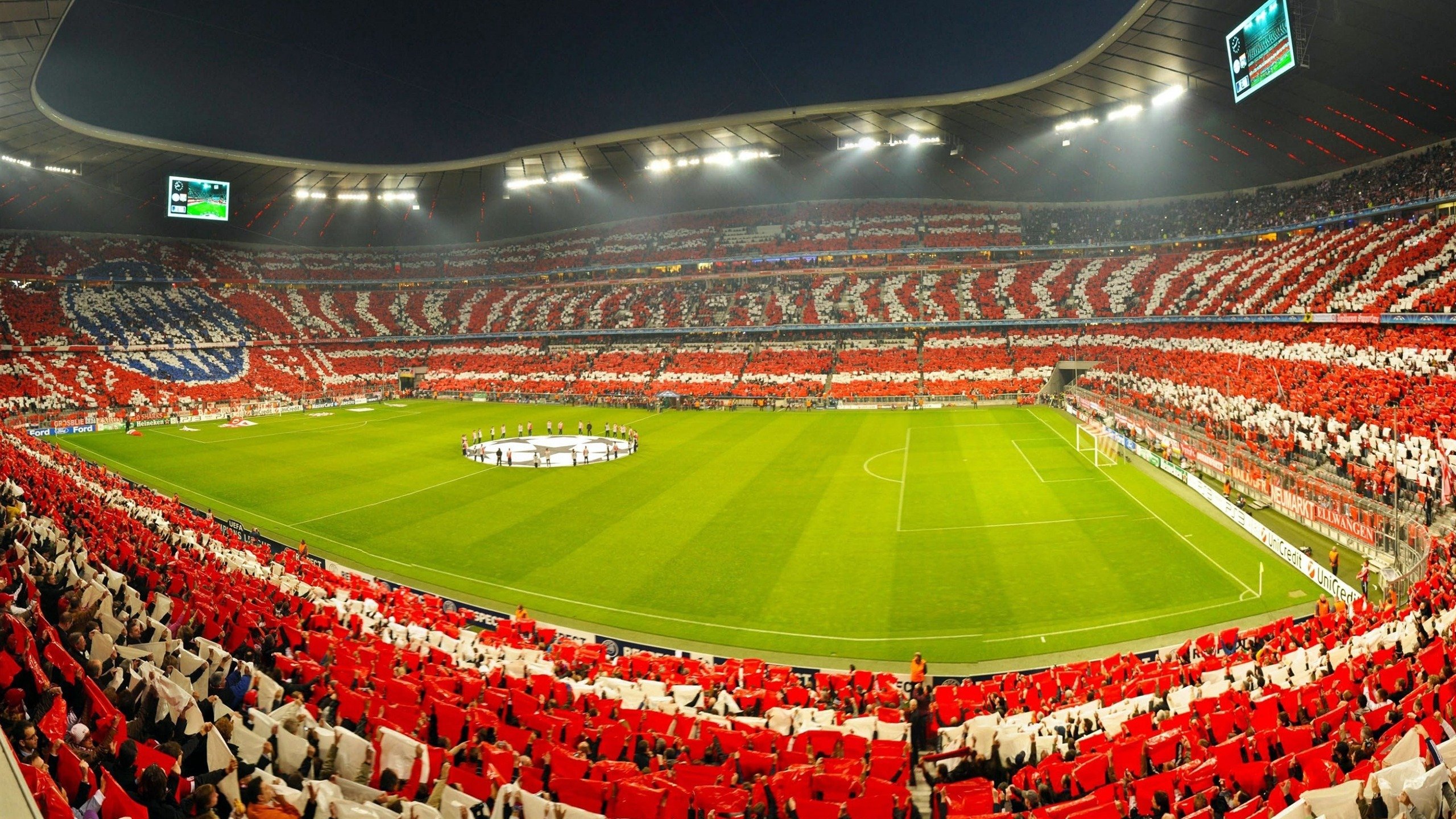 萨拉赫一剑封喉!利物浦一波流带走拜仁,安菲尔德见证王者归来